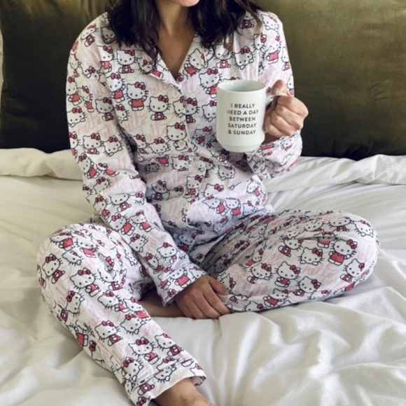 Hello Kitty Organic Flannel Pajama Set Pottery Barn Teen Adult Sz Medium - Picture 16 of 17